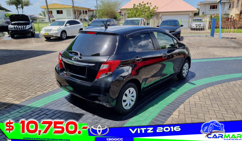 TOYOTA VITZ 2016 full