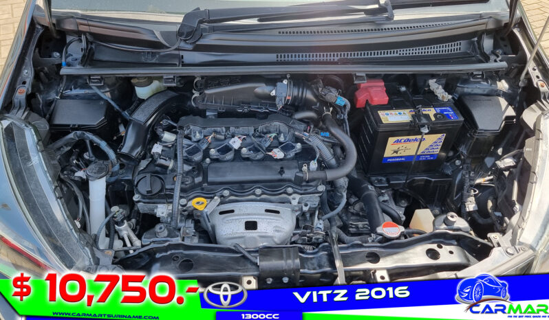 TOYOTA VITZ 2016 full